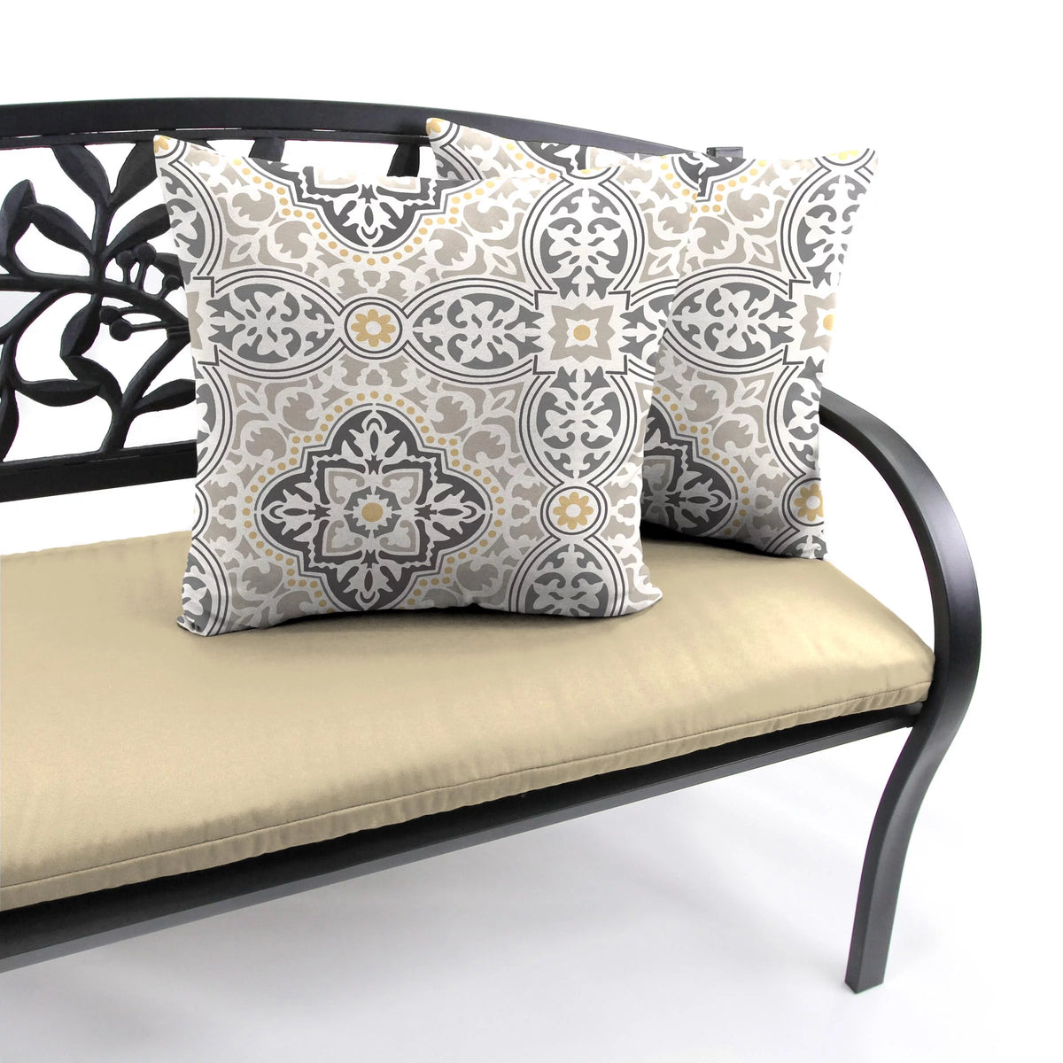 Grey Quatrefoil Square Outdoor Throw Pillow 2 Pack V97225