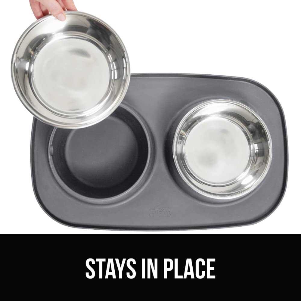 Waterproof BPA Free Cat and Dog Bowls Silicone Feeding Mat Set P82340