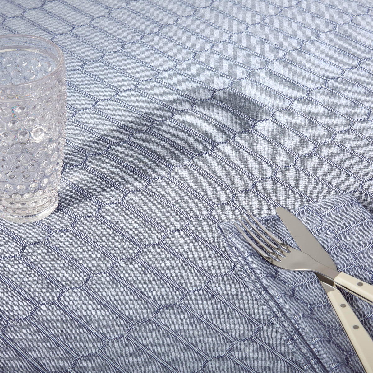 Blue Fabric Tablecloth Z4936