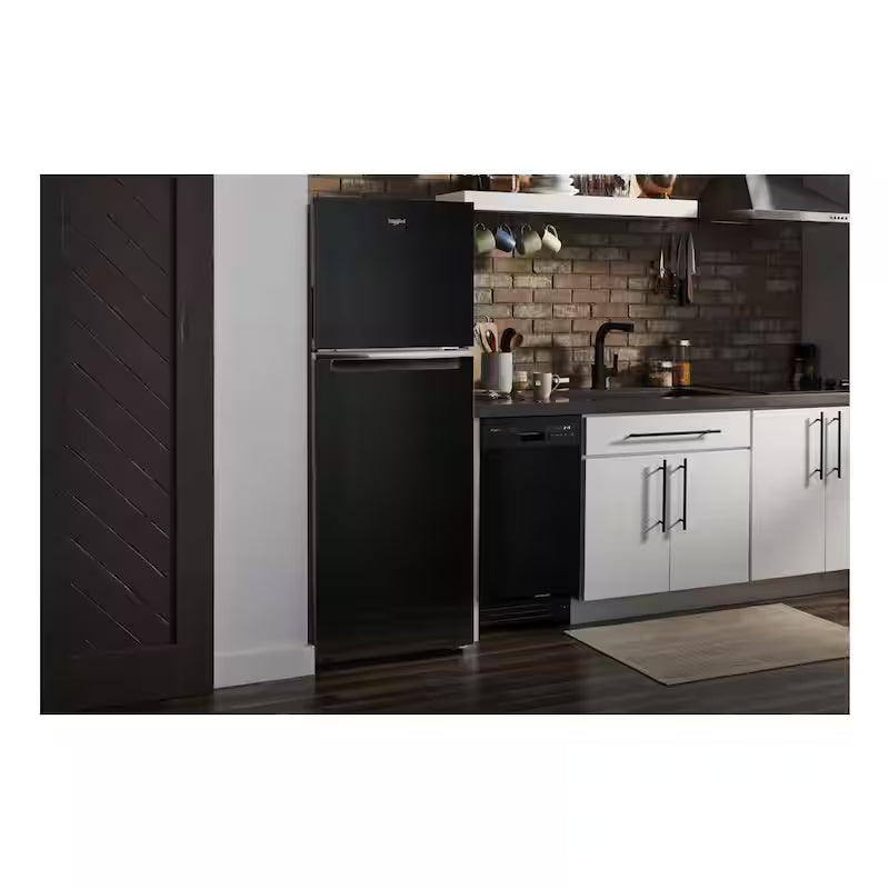 Black Top Freezer Refrigerator G730711