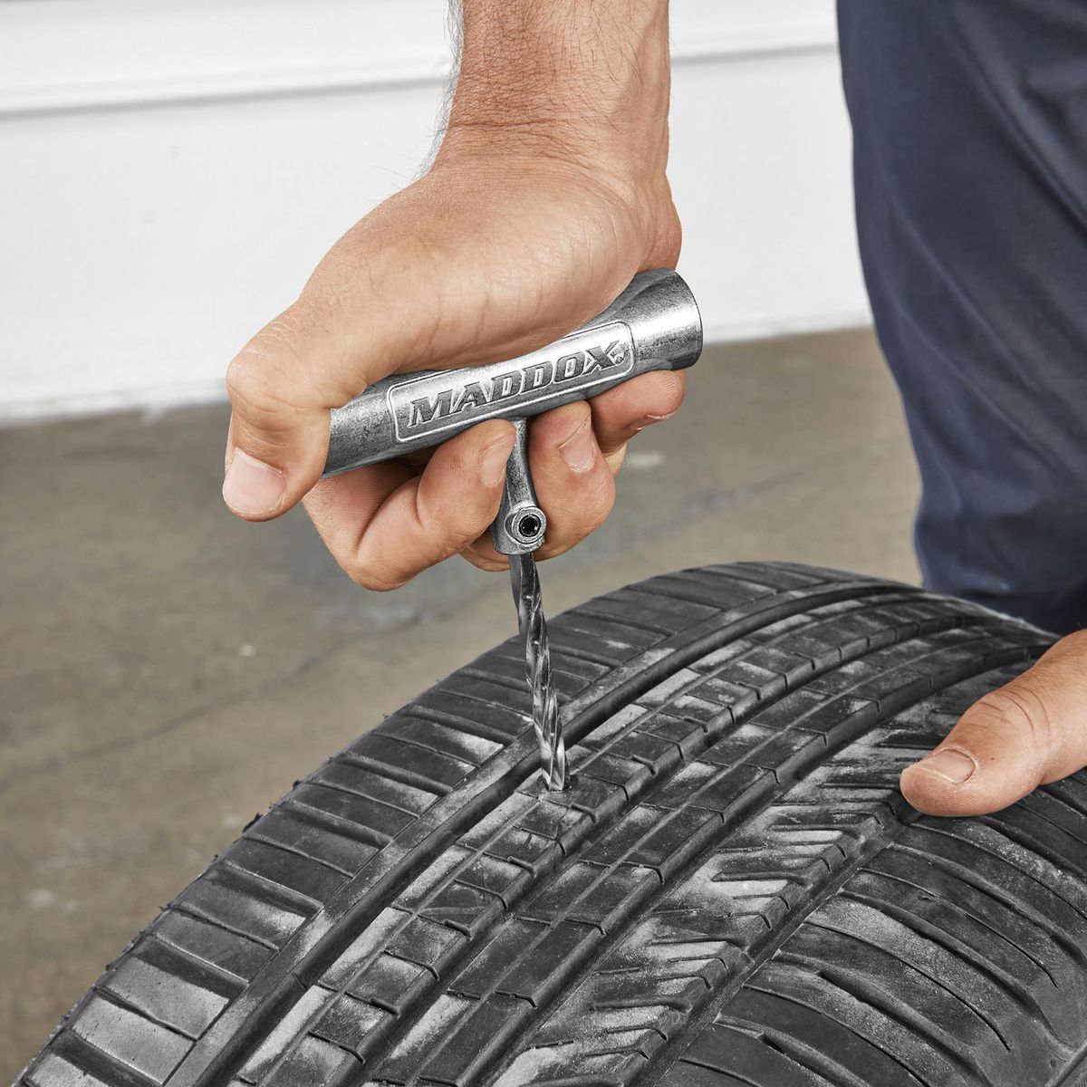 Heavy Duty Tire Repair Kit L465400