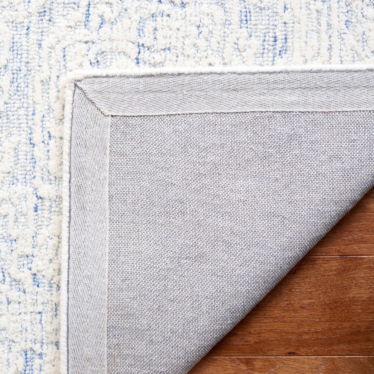 Blue Ivory Floral Area Rug 3' x 5' T874
