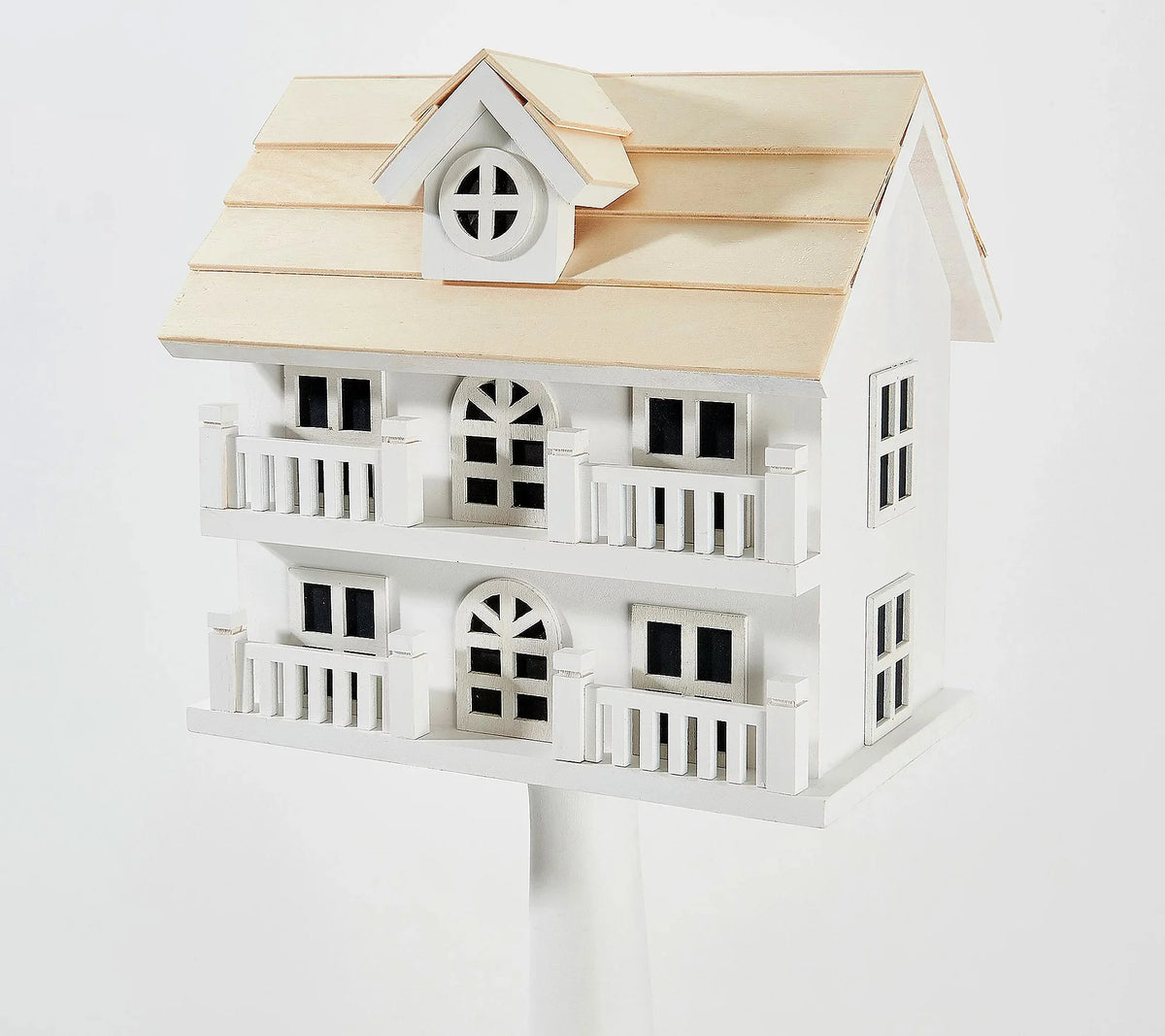 White Birdhouse with Post U837535