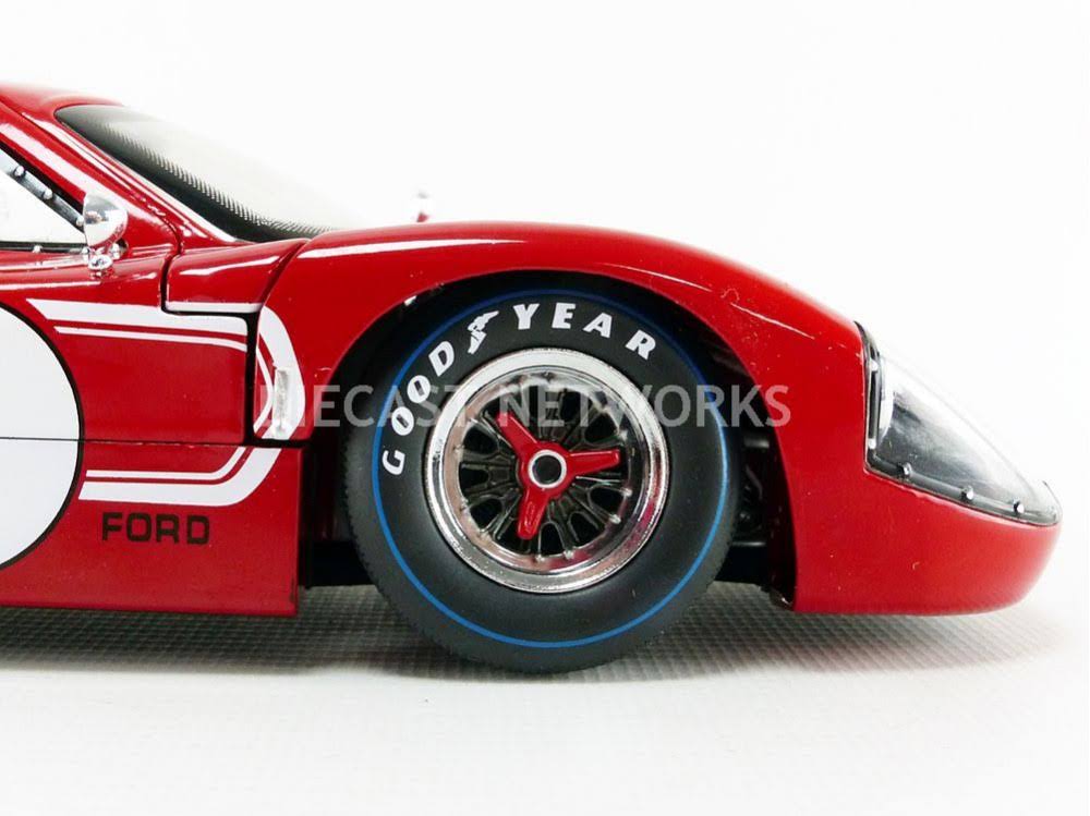 1/18 Diecast Model Car V80186