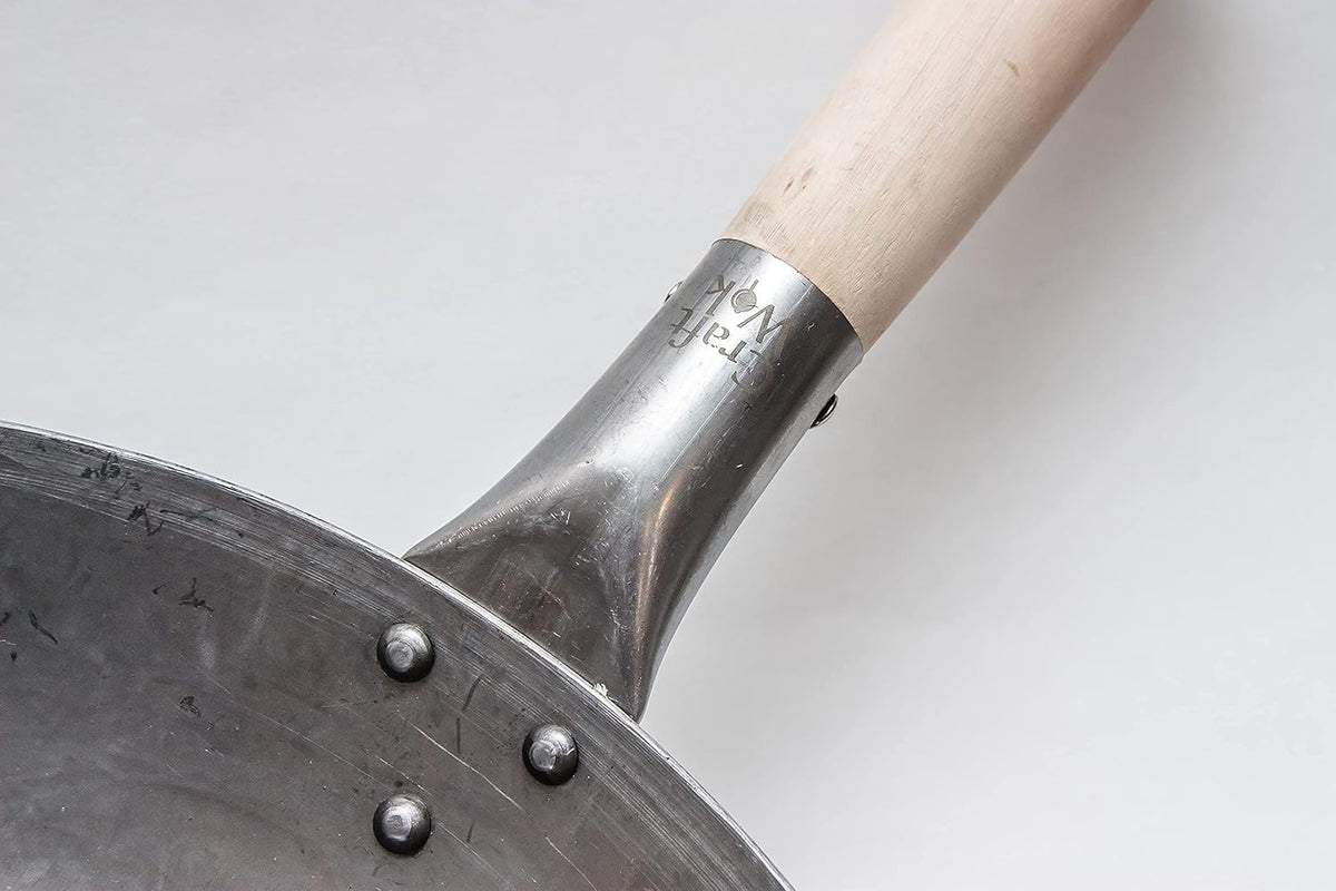 Flat Hand Hammered Carbon Steel Wok with Helper Handle 14 Inch M824436