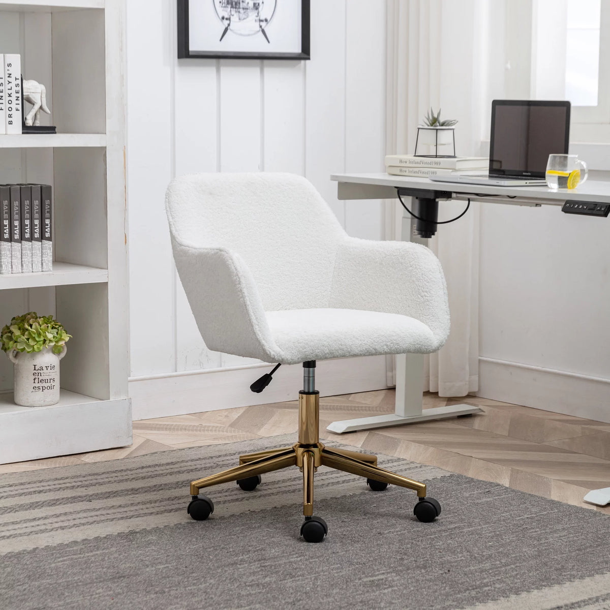 White Teddy Fabric Adjustable Height Office Chair Y150