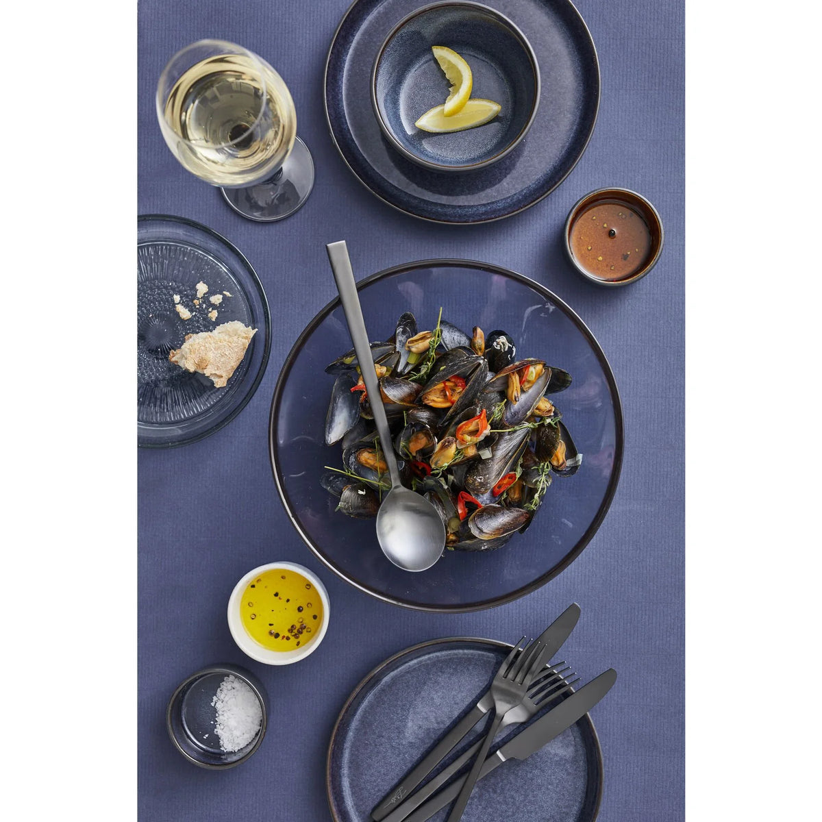 Black Dark Blue Bowl C69068