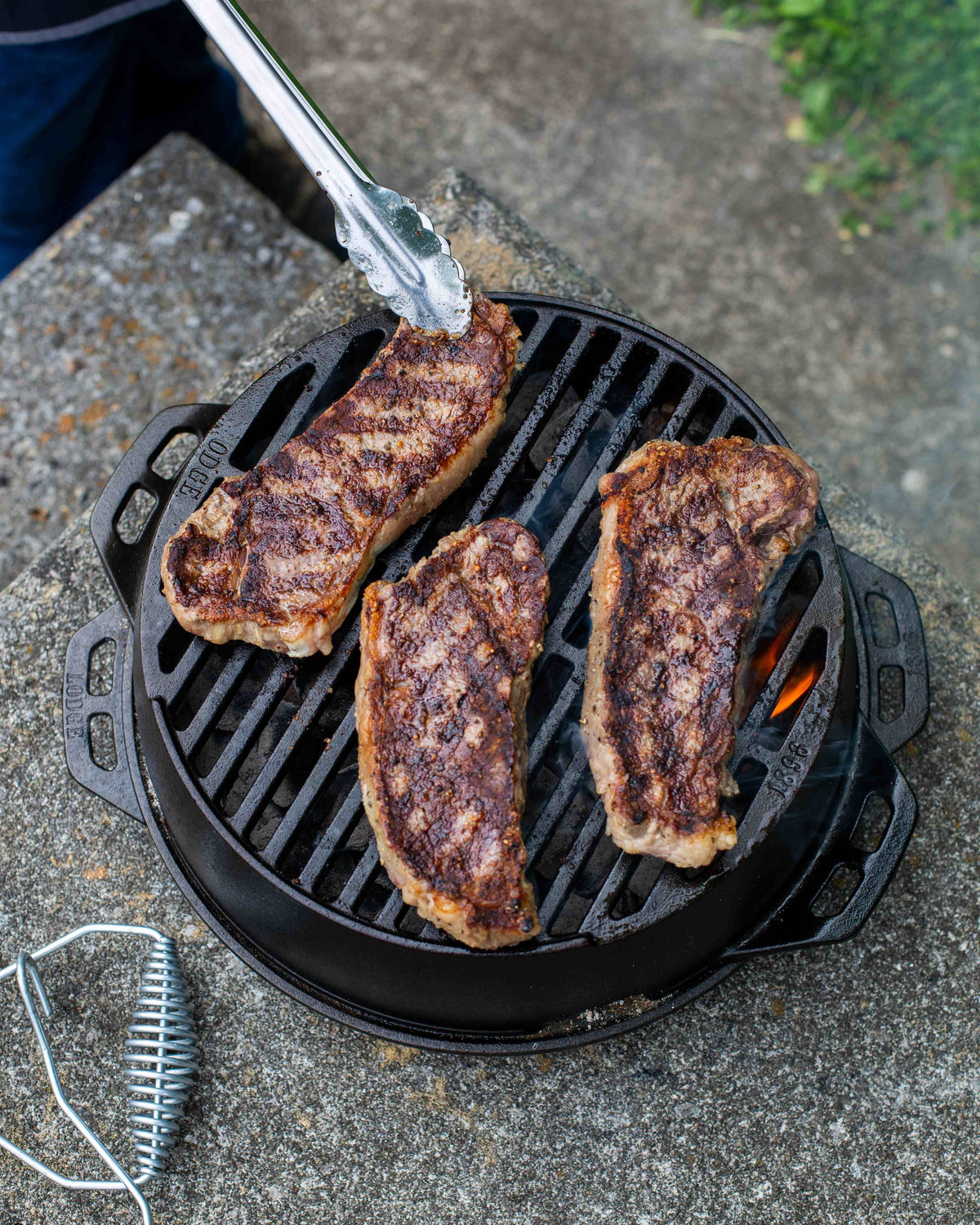 Cast Iron Round Grill D5244