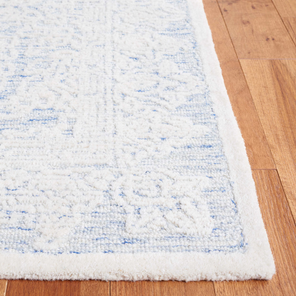 Blue Ivory Floral Area Rug 3' x 5' T874