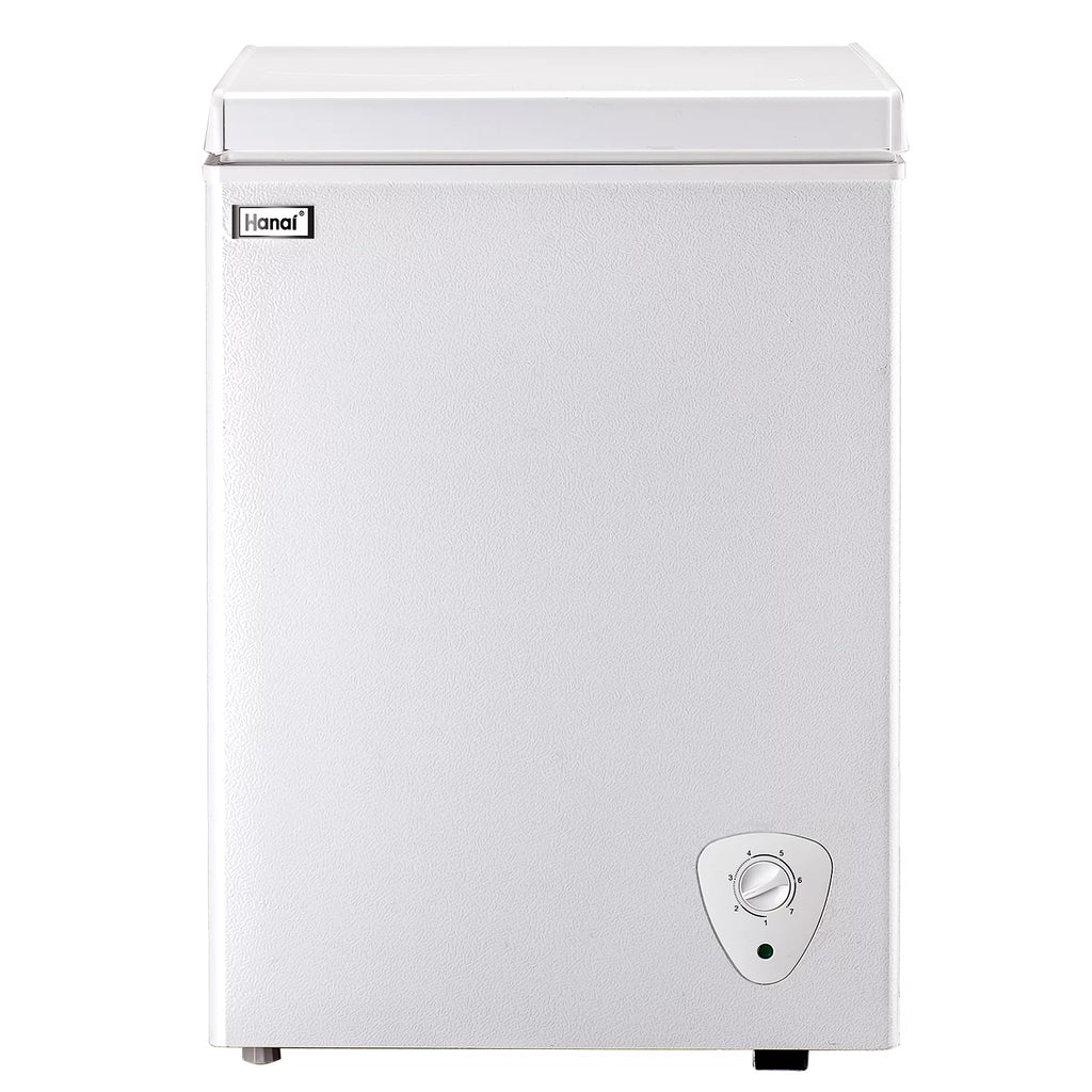 3.5 Cu ft White Chest Freezer M941