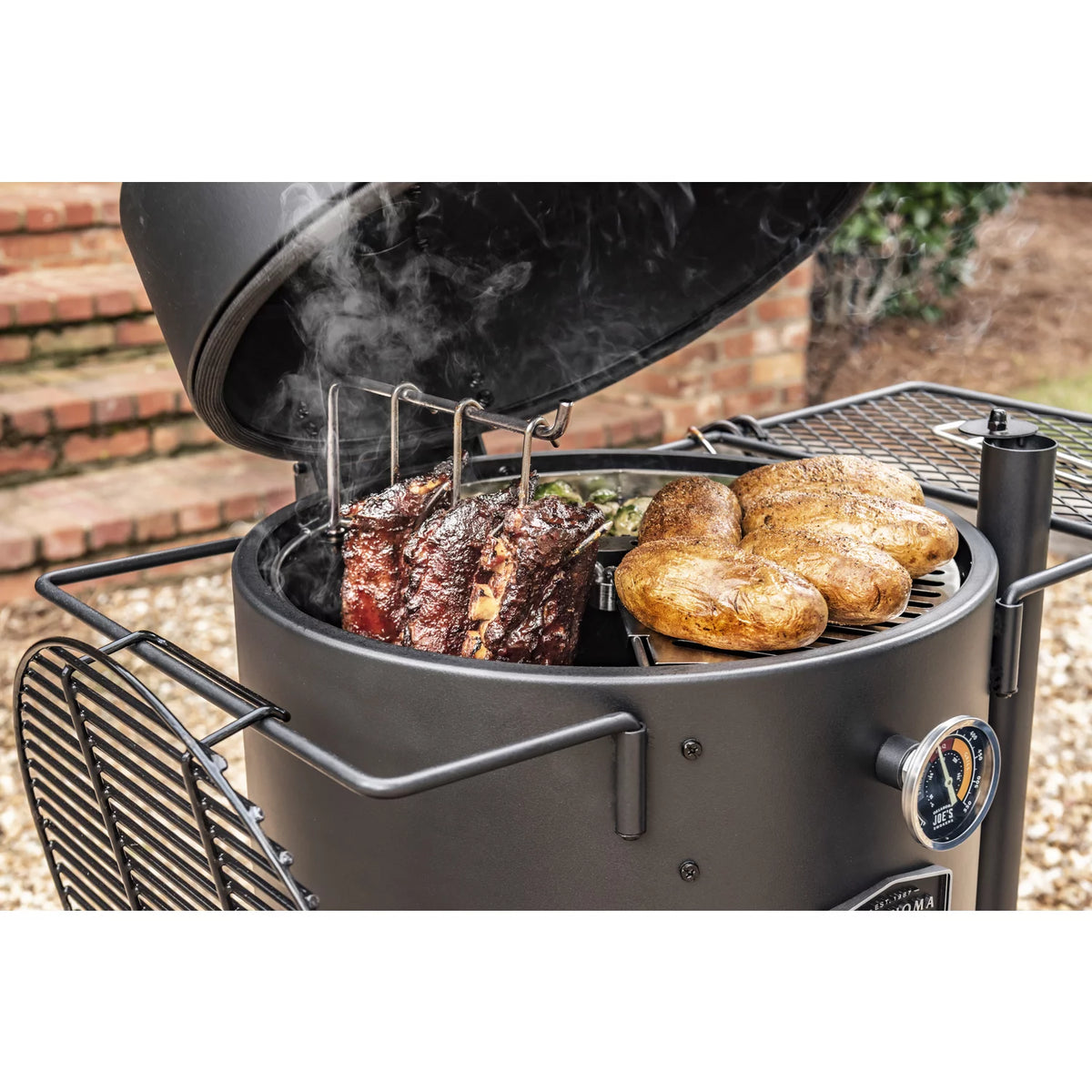 18 in. Triple Grate Drum Smoker L428699